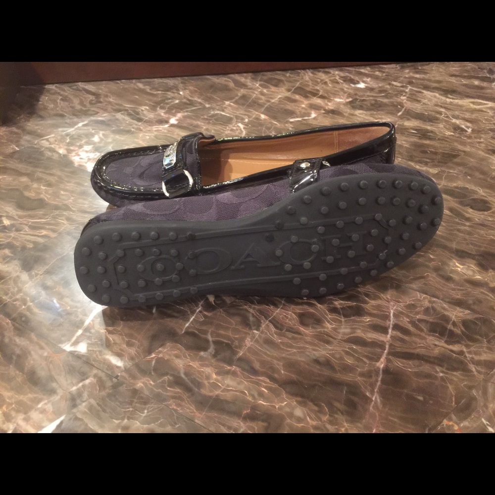 Shoes - Picture 4 of 4